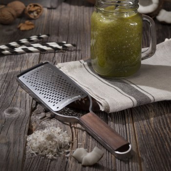tarka, tarki, tarki do warzyw, coarse, tarka coarse, kuchnia, narzędzia kuchenne, ostre narzędzia kuchenne, fototrawienie, tarka Master Microplane, tarka do sera, tarka do marchewki, tarka do kokosa, tarka do cytrusów, tarka do kory cynamonowej