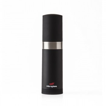 młynek do przypraw, rozdrabnianie przypraw, ostre papryczki, kuchnia, narzędzia kuchenne, fototrawienie, Microplane, młynek do chilli microplane, młynek microplane