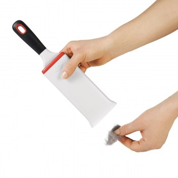 Szczotka do ubrań - Good Grips / OXO