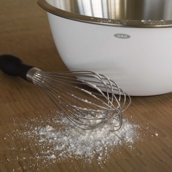 trzepaczka, trzepaczki, trzepaczka kuchenna, trzepaczka do ubijania piany, trzepaczka do ciasta, trzepaczka do ciasta, trzepaczka do białek, fiskars trzepaczka, oxo trzepaczka, ubijaczka, trzepaczka do sosów, trzepaczki do jajek, trzepaczka obrotowa