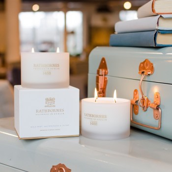 świeca naturalna, naturalna świeca zapachowa, świeca sojowa, naturalna świeca sojowa, świeca z naturalnego wosku, świeca perfumowana, irlandzka świeca zapachowa, luksusowa świeca zapachowa, świeca na prezent, elegancka świeca, świeca zapachowa świece zap