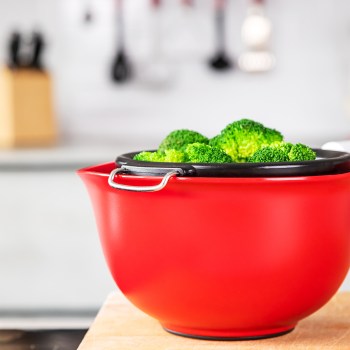 sitko kuchenne, sitko do mąki, sito do odcedzania, sito do płukania, sitko kuchenne KitchenAid, KitchenAid KAG161OHACE, durszlak sito, durszlak KitchenAid, KitchenAid Almond Cream