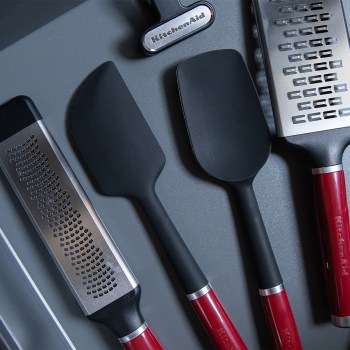 szpatuła silikonowa, szpatuła do misek, szpatuła do smażenia, szpatuła do kremów, KitchenAid KAG031OHERE, Empire Red KitchenAid