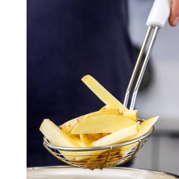 chiński cedzak, sitko do woka, cedzak do woka, łyżka cedzakowa, cedzak sitko, cedzak ze stali nierdzewnej, cedzak KitchenAid, łyżka cedzakowa KitchenAid, sitko chińskie, sitko do woka, cedzak sitko, chińskie sitko, White KCG010OHWHE