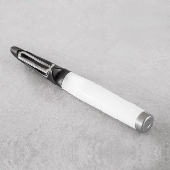 obieraczka ząbkowana KitchenAid, KitchenAid obieraczka, KitchenAid White, obieraczka do warzyw, KitchenAid KCG112OHWHE, obieraczka ząbki, biała obieraczka