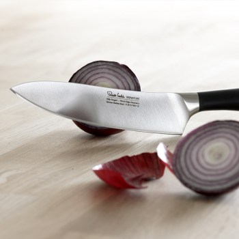 nóż szefa kuchni, podstawowy nóż, noże, noże kuchenne, noże Fiskars, ostre noże, najlepsze noże, noże wg CATRA, CATRA, dystrybutor Robert Welch Polska, noże i widelce, nóż kuchenny, Robert Welch, nóż uniwersalny