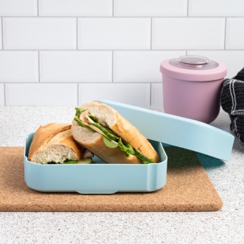 lunchbox, pojemnik na kanapki, lunchbox certyfikat do kontaktu z żywnością, lunchbox błękitny, pojemnik na kanapki błękitny, Amuse A-000437, śniadaniówka