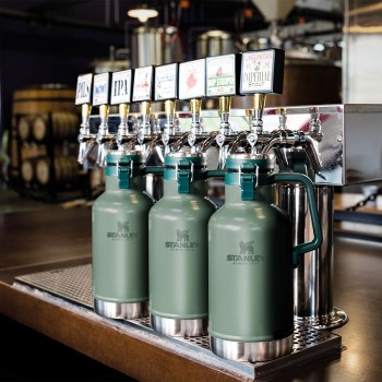 Termos na piwo CLASSIC GROWLER 1,9L / Stanley