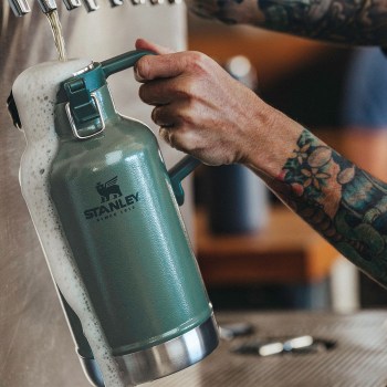 Termos na piwo CLASSIC GROWLER 1,9L / Stanley