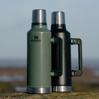 Termos LEGENDARY CLASSIC zielony 2,3L Stanley 10-07935-044, termos Stanley, Stanley Classic Hammertone Green, Stanley Stanley 10-07935-045