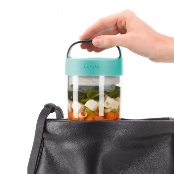 pojemnik jar to go, pojemnik lekue, słoik na lunch, słoik do pracy, słoik z pojemnikiem na sos, pojemnik na sałatkę, słoik lekue, pojemnik na pudding chia, pojemnik na muesli do pracy, plastikowy słoik na lunch, plastikowy pojemnik na lunch, BPA free, po