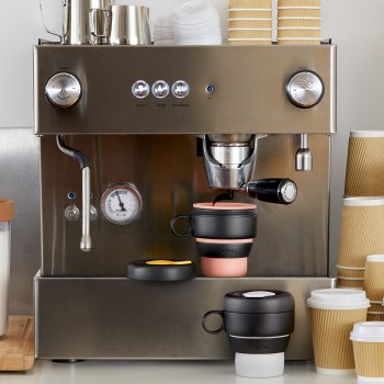 kubek ekologiczny, kubek stojo, składany kubek, silikonowy składany kubek, kubek turystyczny, kubek wielorazowy, kubek Lekue, kubek zero waste, kubek to go, kubek silikonowy, 