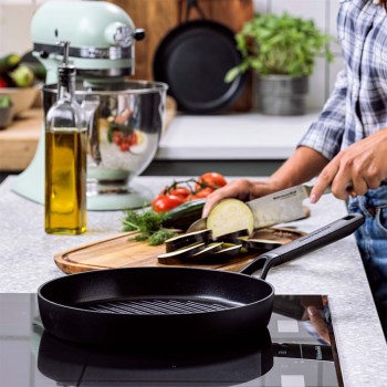 KitchenAid patelnia CC005681-001, KitchenAid Classic Forged Aluminium, patelnia ceramiczna 28cm, patelnia KitchenAid, patelnia ceramiczna KitchenAid, patelnia na indukcję, patelnia do zmywarki, patelnia bez PFOA, patelnia grillowa