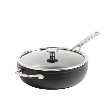 KitchenAid CC005697-001, patelnia KitchenAid, patelnia 28 cm, patelnia ceramiczna, patelnia z powłoką ceramiczną, ceramiczna powłoka nieprzywierająca, patelnia bez PFAS, głęboka patelnia, patelnia z pokrywką