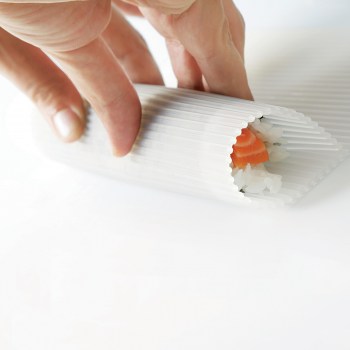 mata do sushi, mata do sushi od Lekue, silikonowa mata, silikonowa mata do sushi, mata do zwijania sushi, mata do sushi gdzie kupić, mata do sushi Lekue, jak zwijać sushi, domowe sushi, sushi, sushi bez nori, 